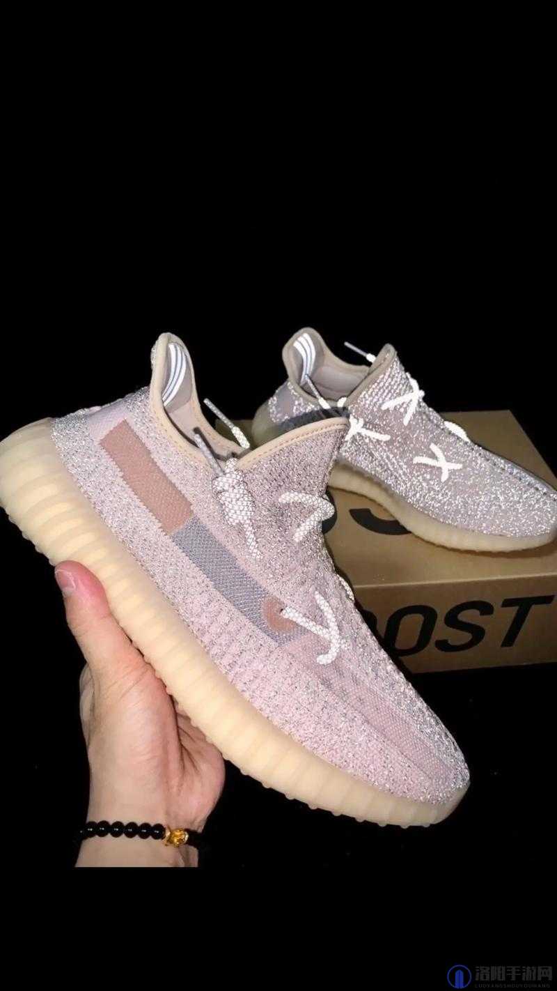 Yeezy 蜜桃满天星：时尚潮鞋的璀璨之星引领潮流风尚