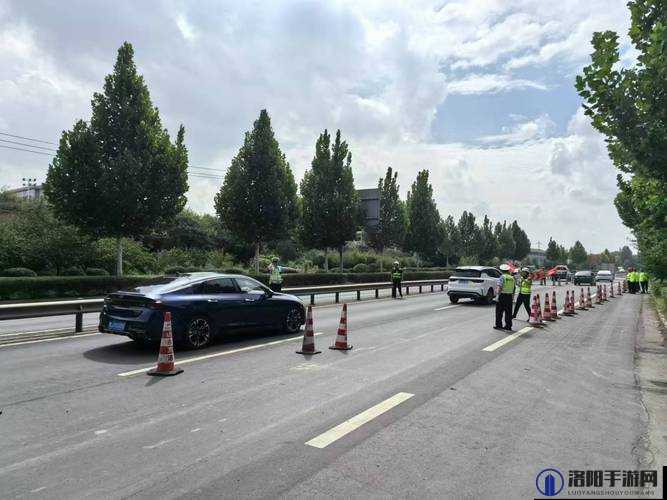 车辆颠簸后滑进去的应急措施关于如何应对突发状况及后续处理