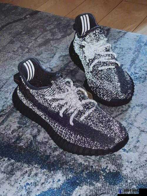 yeezy 蜜桃满天星：时尚潮鞋中的璀璨明珠令人心动