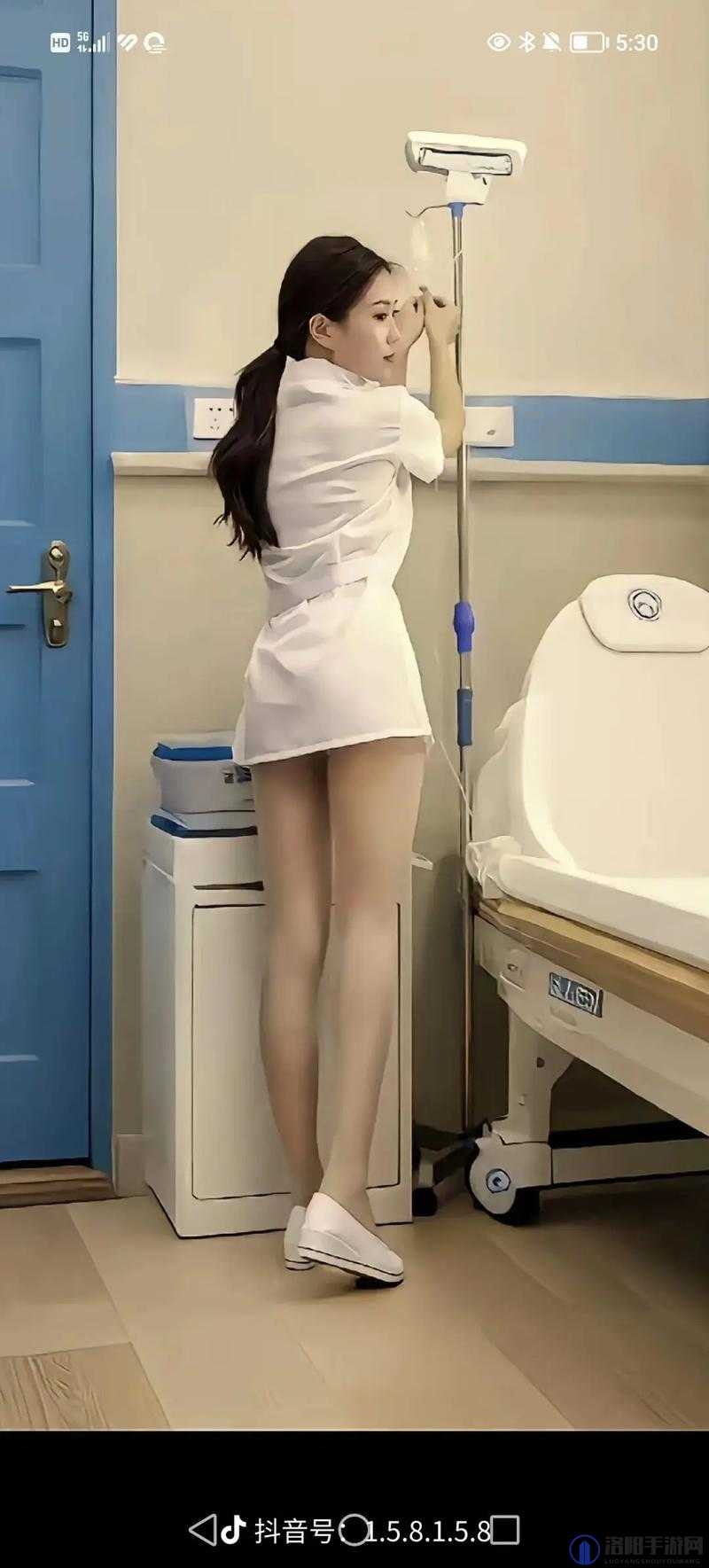 护士被揉胸摸腿摸下面的私密视频流出