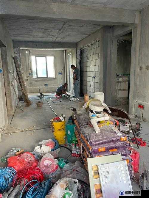 成熟女人家中请水电工维修：意外还是另有隐情？