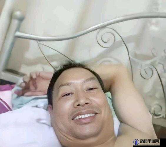 关于 caoporn 自拍的独特视角呈现与探讨