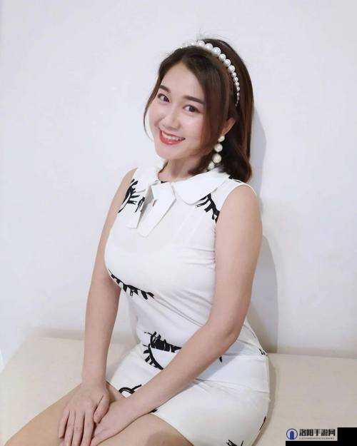 少妇搡搡搡 18 禁：成年人世界的激情与禁忌