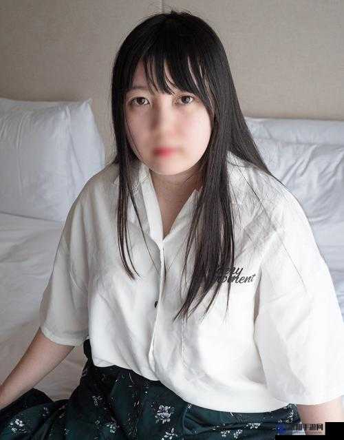 国产亲妺妺乱的性 69：一段禁忌的亲情故事