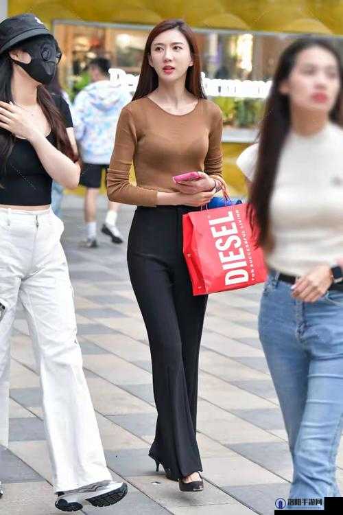 女人的哪个部位称莲花：探索女性身体的美丽与奥秘