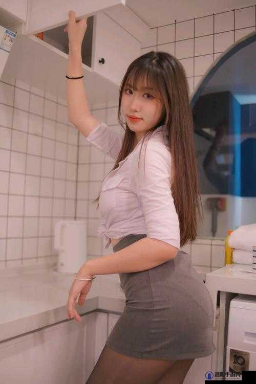 糖心制服诱惑：清纯少女的极致诱惑