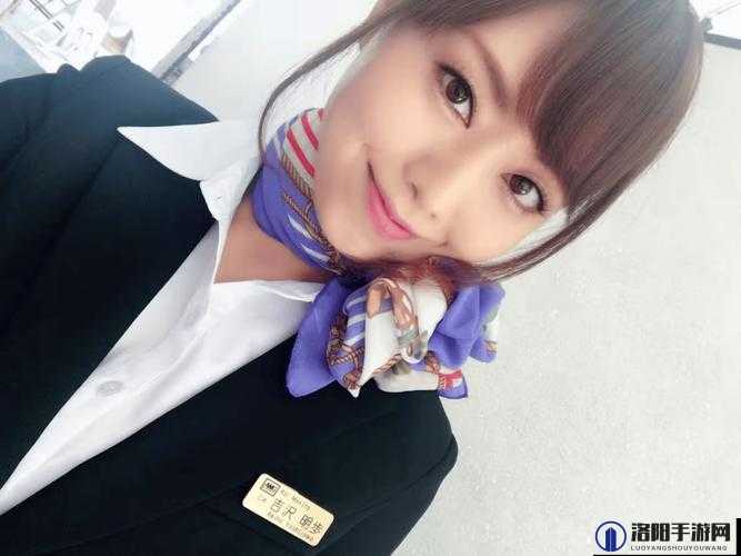 吉泽明步下马：一段充满挑战的演艺经历