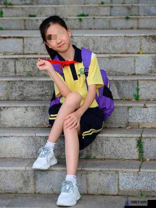 娇小的她：6-12 岁间的痛苦与挣扎