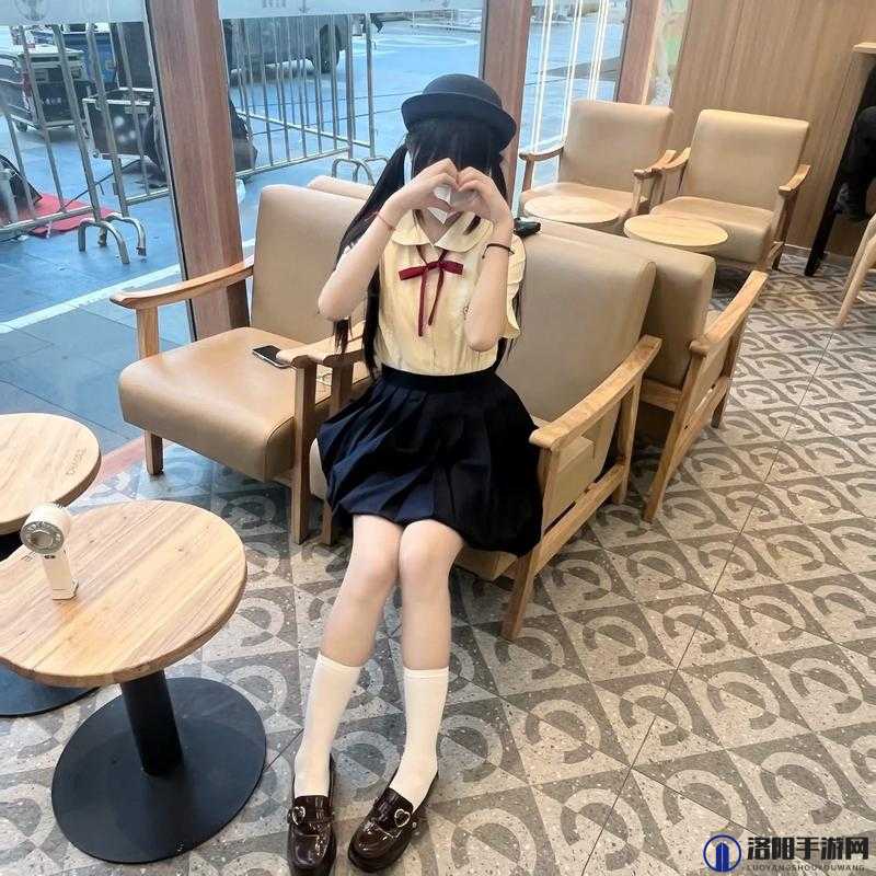 分腿坐挺身前进 JK 独特魅力展现与精彩演绎