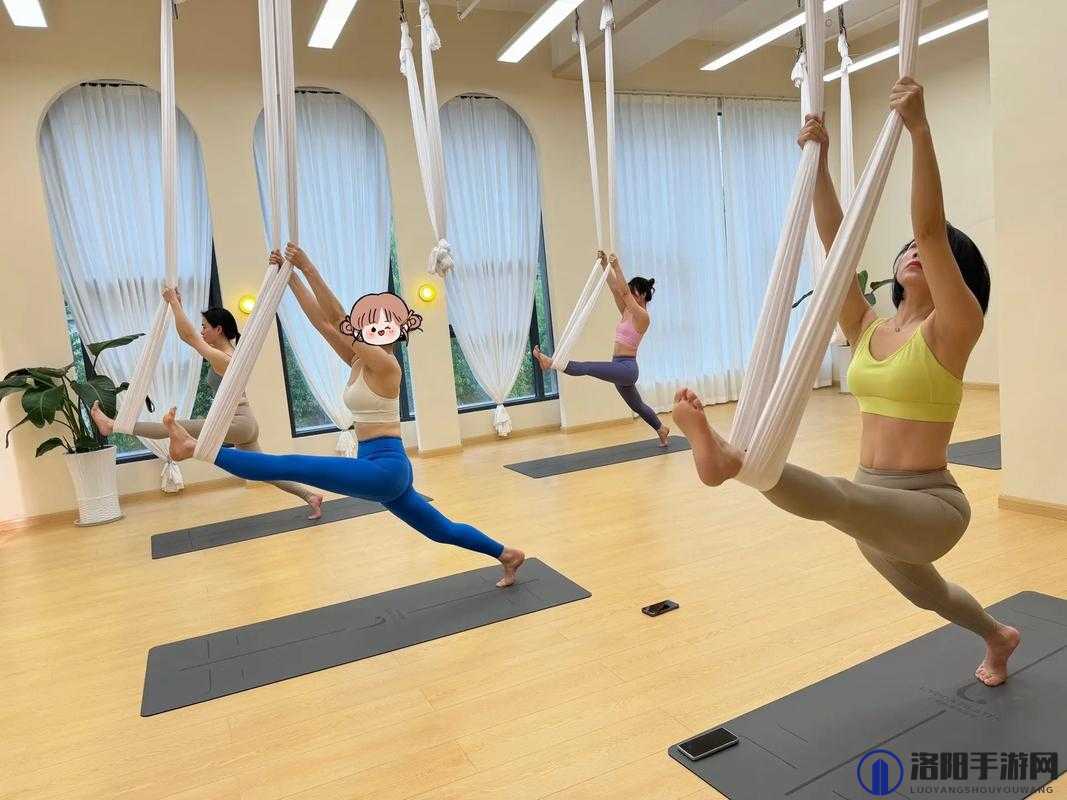 打造完美身形：特殊瑜伽健身课，塑造健康活力人生