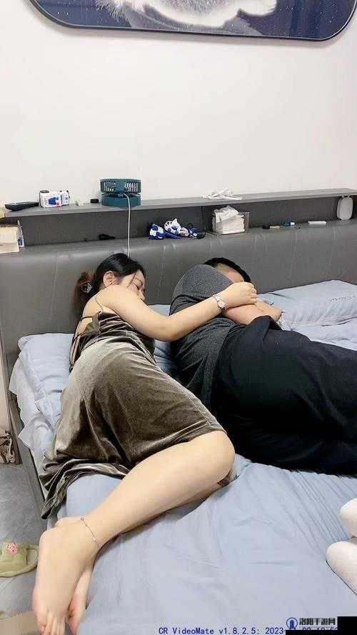 老公和小姑子躺在一起睡觉正常吗？探讨家庭关系中的界限与和谐