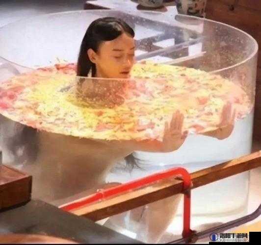 如何看待美女洗澡无遮掩视频在网络上的传播？