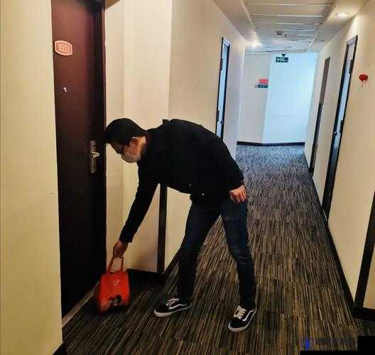 男同FuckGay无套外卖员的真实经历与安全警示:如何保障性健康与隐私安全?