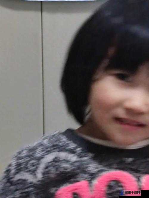 海角披风少年母亲家庭现状、社会关注与未来展望深度解析