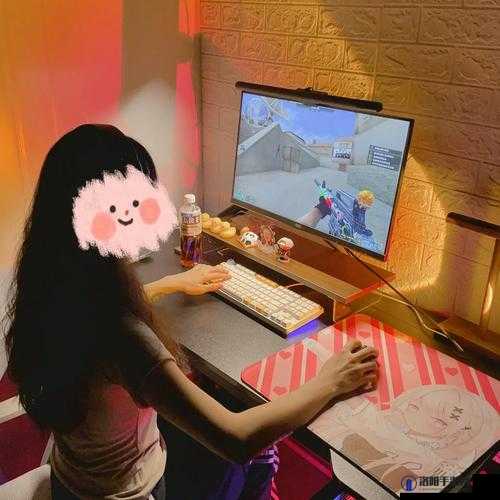 老外玩CSGO的妹子惊艳全场技术操作与颜值并存，网友直呼太强了