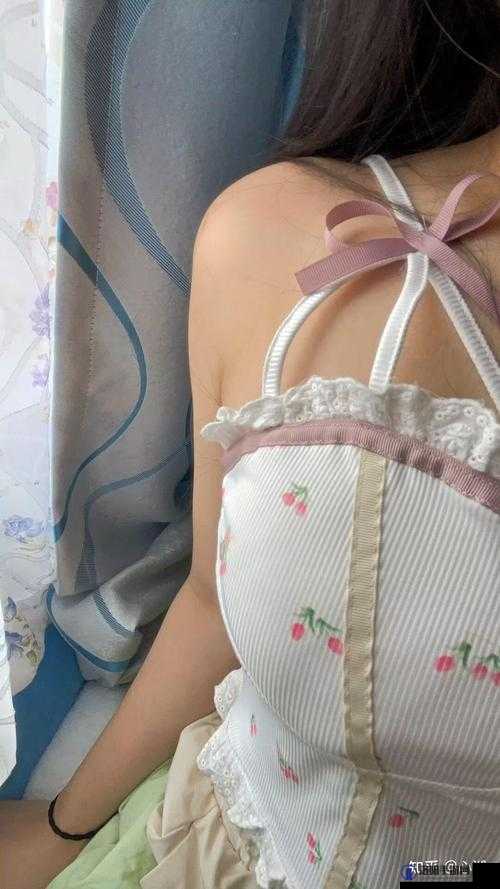 中国精品自拍：年轻女孩的私密世界，你了解多少？