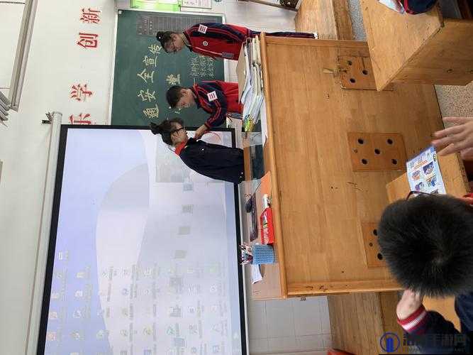班长C了我一节课：揭秘课堂背后的故事与情感纠葛，你绝对想不到的真相
