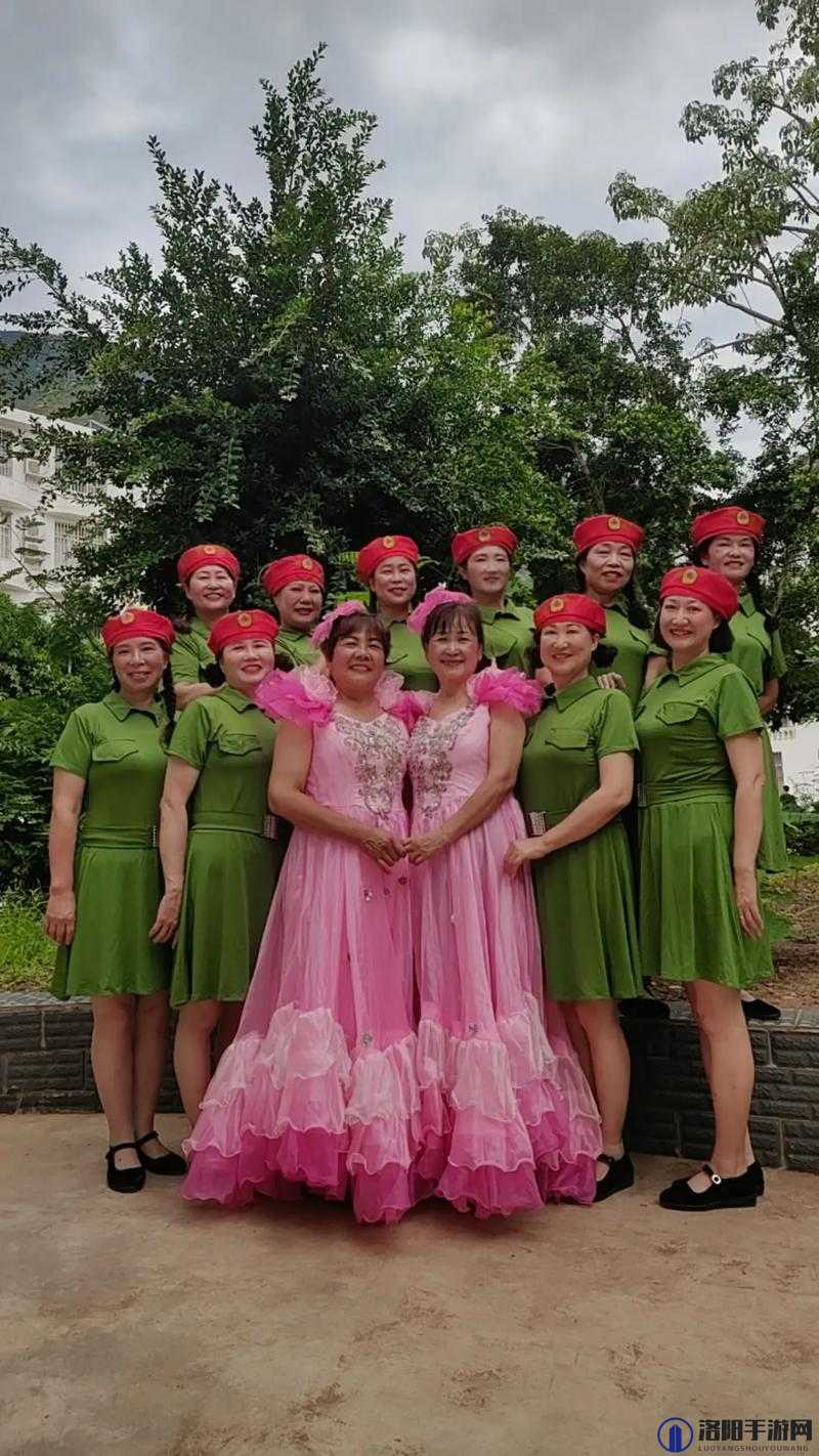 成熟迷人的阿姨们,在专干厂二区和七区的精彩表演